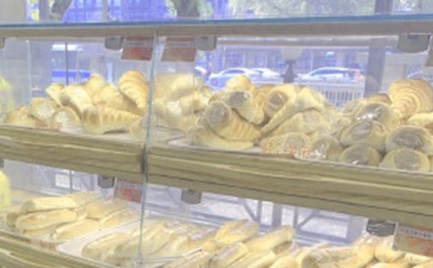 留法大學生改行開面包店