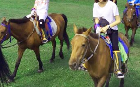 ���]�T�R����