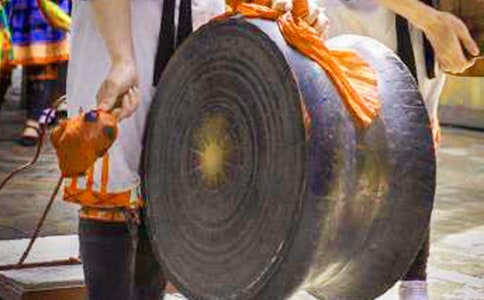 �~�Ğ������~