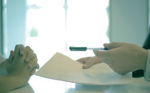 ������r��ԃί�к�ͬ