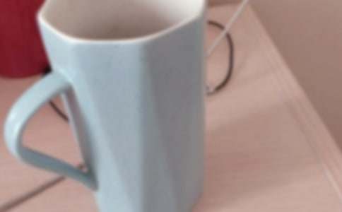 與眾不同的杯子三年級作文600字