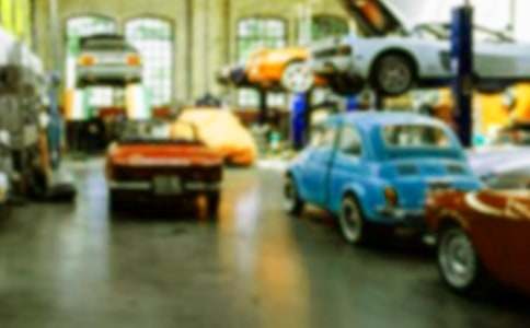 熱鬧非凡的車展的作文400字