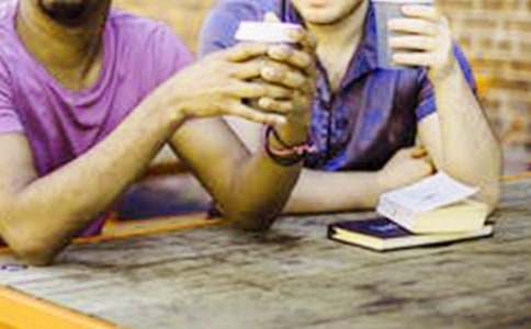 ��W����ĸ������ģ�ͨ��24ƪ��