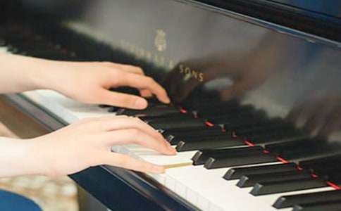 ���L��  ���� �p��