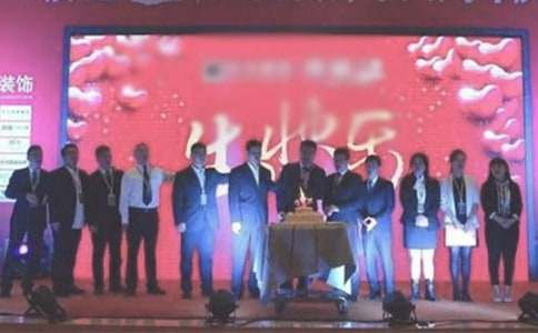 �������c�R�~