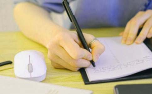 ���ģ��ۇ�Ӣ���x���