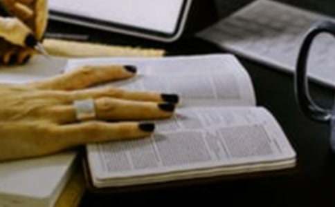 ���½��x�������1000��