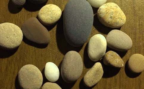 描寫鵝卵石的作文
