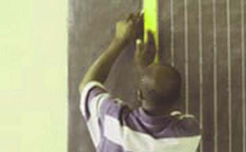 �ж����L������900��