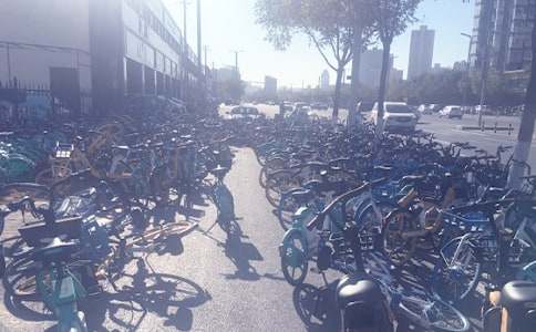 �c�����܇���P�ĬF������800��