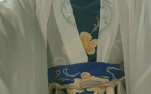 ���꼉�Եڶ���Ԫ���ģ��h����L��