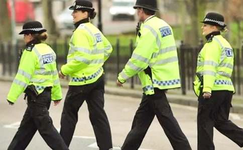 ��ů����r�£�������4���ﱧ��Ů��܇���t