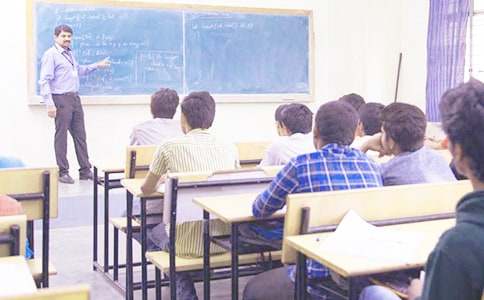 2017��һ�W�ڶ��꼉���g�̌WӋ��