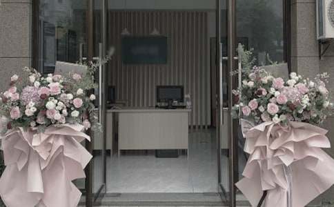 �����µ��_������ף�R�~