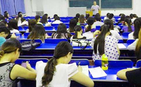 Ӌ��C�Q��ԇ�x���}����