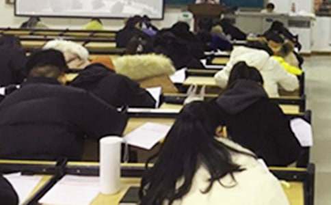 �ɽ��߶��όW���Z�����п�ԇ��