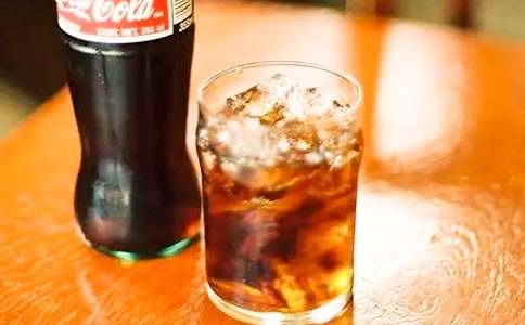 可樂噴泉的小學實驗作文