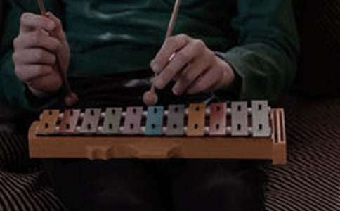 小老鼠的樂器的童話故事