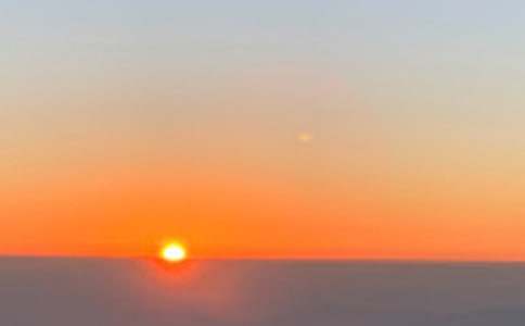 �賿��ѩ�˃�������