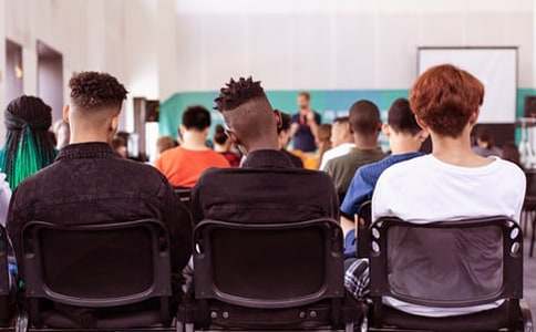 ��W�������]����ô��