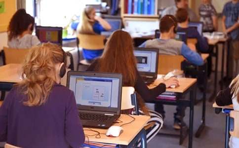 ������W���]�ŷ��ģ����x9ƪ��