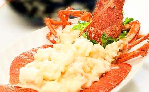 ����r����100��