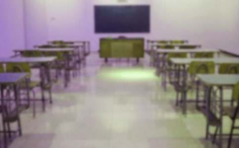 �e��ĸУ����600��6ƪ