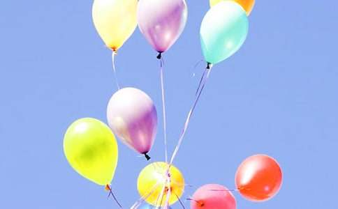 һ���{ɫ�Ě�������400��