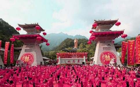 ���¹�˾���w�c���R�~