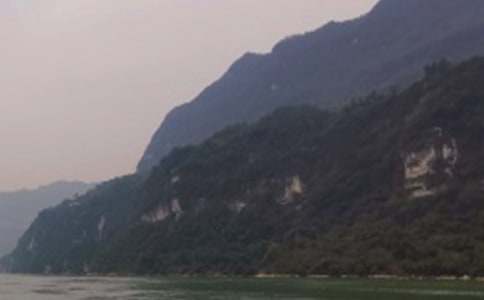 游小三峽初一作文900字(通用7篇)