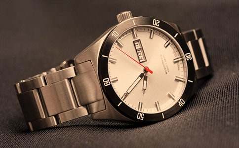 һ�K�ֱ�����400��