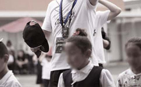 2016年體育教師先進事跡材料范文