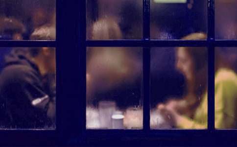 �����H����һ���ˡ����~