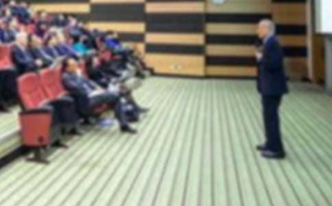 愛國英雄故事演講稿