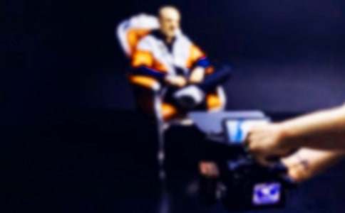 我的弟弟是一名演員作文