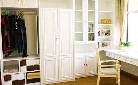 第一次睡在衣柜里作文(通用24篇)