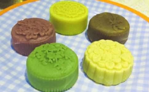 һ�������������700��