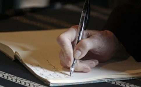 �W������300�֣����x52ƪ��