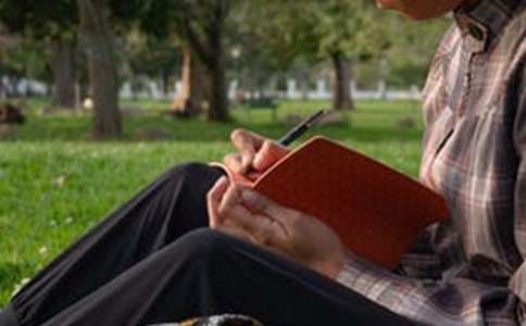 �����]�������Ԣ������300����ƪ