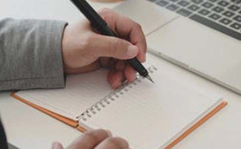 ��������700��