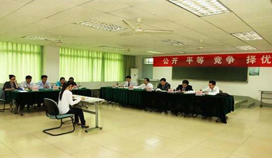 第一次面試_600字