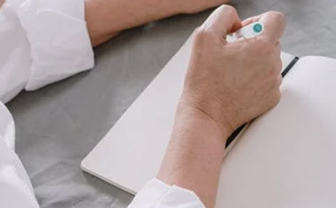 三年級霜的作文